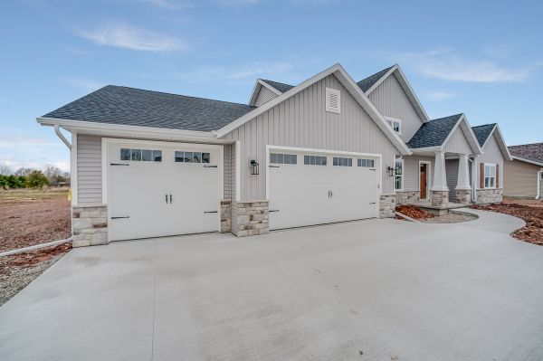 Concrete Driveway Pouring in Apple Valley