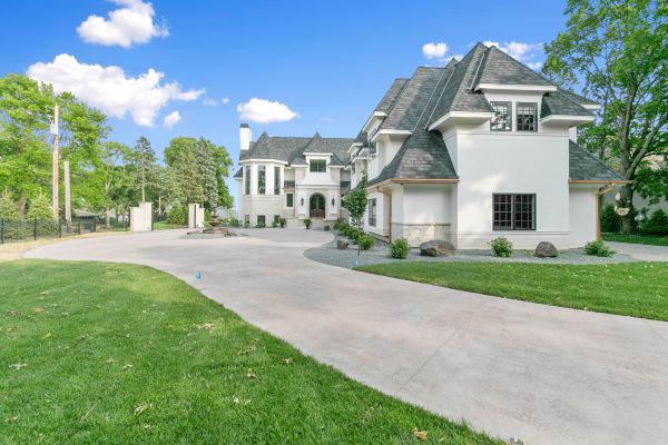 Concrete Driveway Installation in Apple Valley