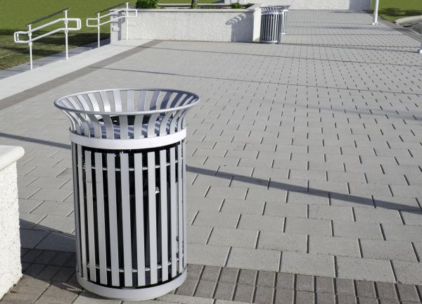 Courtyard Pavement Service in Apple Valley