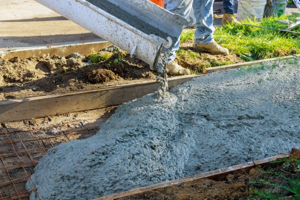 Driveway Concrete Pouring in Apple Valley